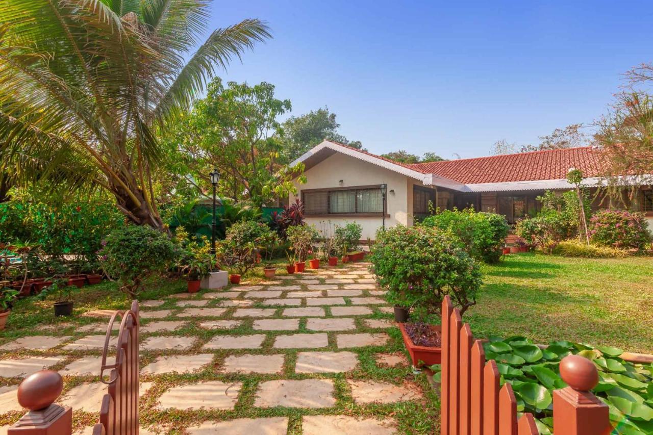 Stayvista'S Casa Palmera - Pet-Friendly Villa With Pool, Garden With Gazebo, And Indoor & Outdoor Games Alībāg Extérieur photo