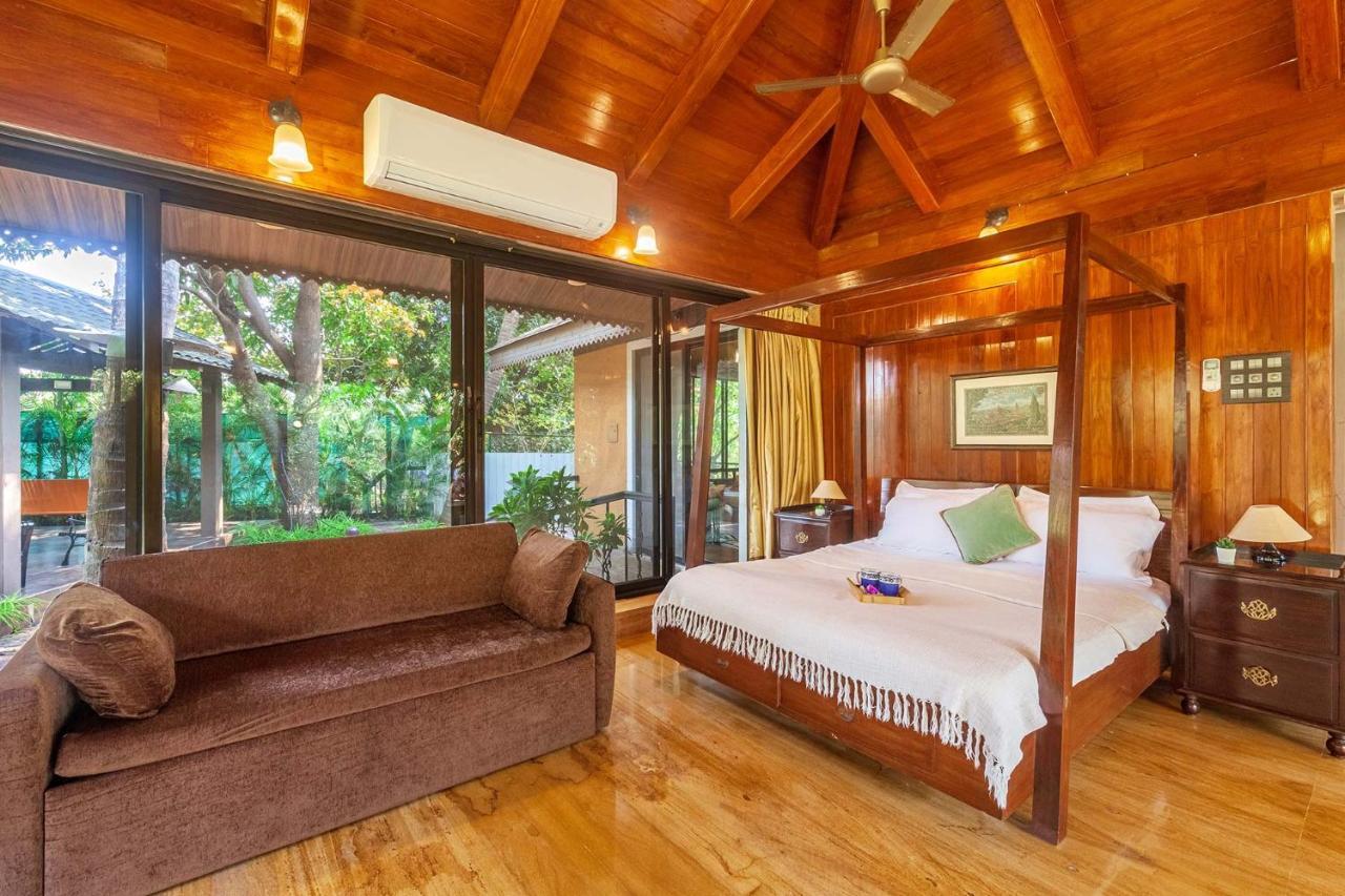 Stayvista'S Casa Palmera - Pet-Friendly Villa With Pool, Garden With Gazebo, And Indoor & Outdoor Games Alībāg Extérieur photo