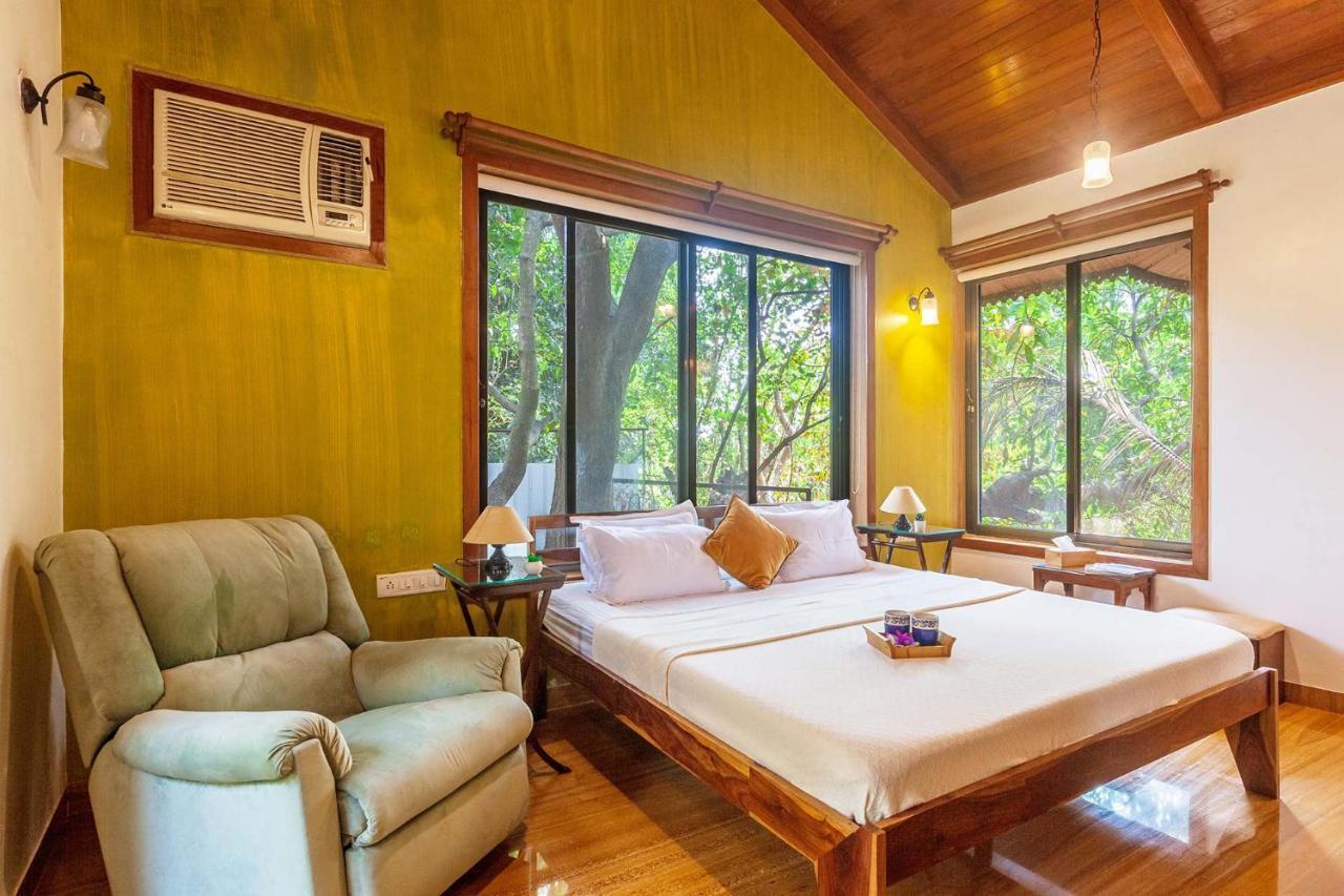 Stayvista'S Casa Palmera - Pet-Friendly Villa With Pool, Garden With Gazebo, And Indoor & Outdoor Games Alībāg Extérieur photo