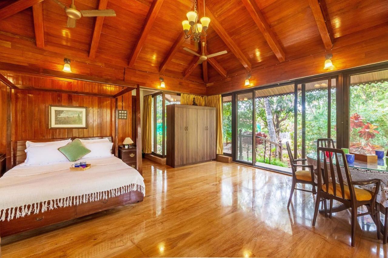 Stayvista'S Casa Palmera - Pet-Friendly Villa With Pool, Garden With Gazebo, And Indoor & Outdoor Games Alībāg Extérieur photo